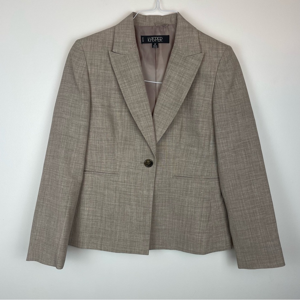 Kasper Petite Blazer Size 4P Beige Taupe Single Button Classic Career Jacket